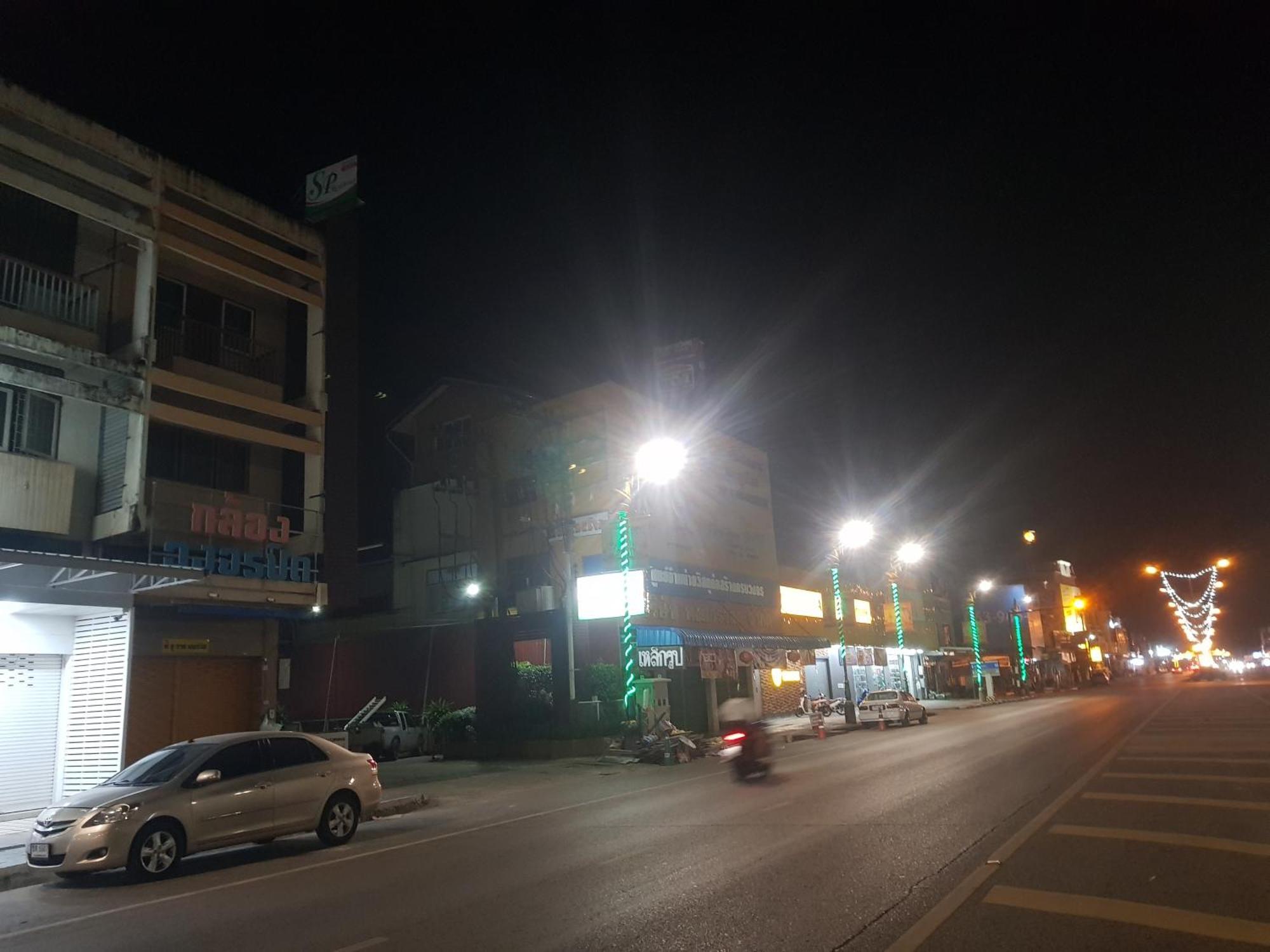Sp酒店 那空拍侬府 外观 照片